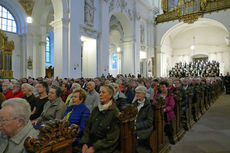 Abschlussvesper der Bischofskonferenz mit Austeilung des Bonifatiussegens (Foto: Karl-Franz Thiede)